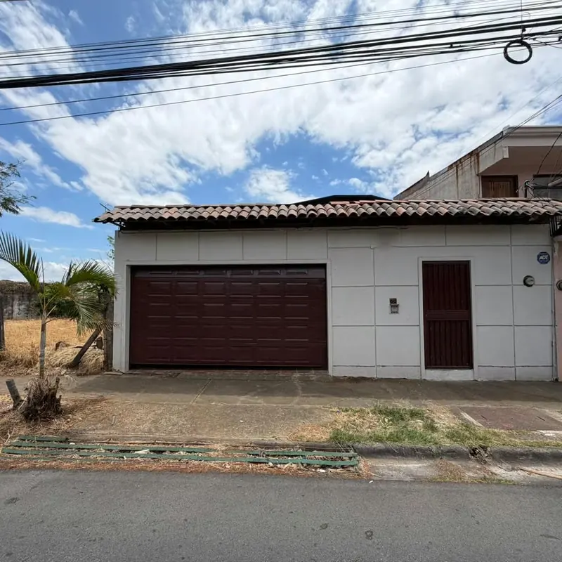 ¡Hermosa Casa en Venta en Alajuela Centro!