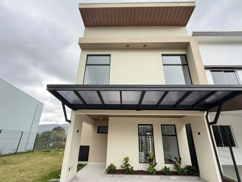 Casa Nueva en Venta, Condominio Casa Hacienda